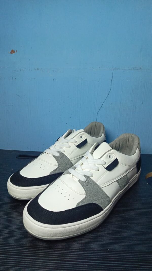 Airwalk - Image 2