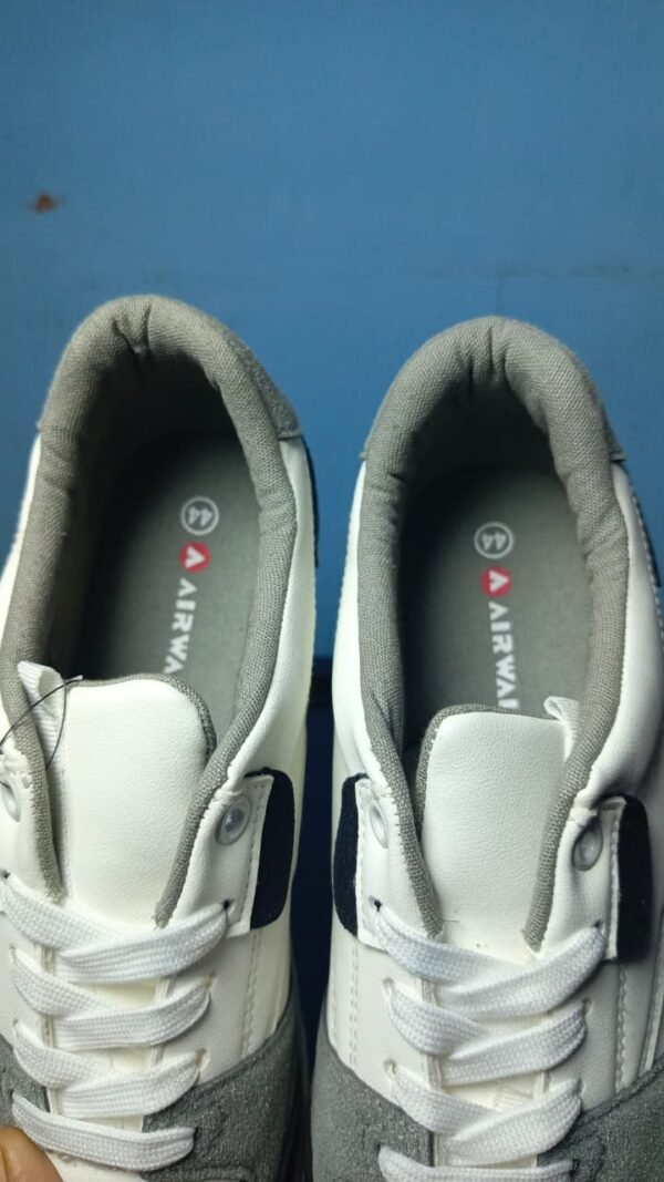 Airwalk - Image 4