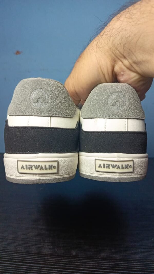 Airwalk - Image 5