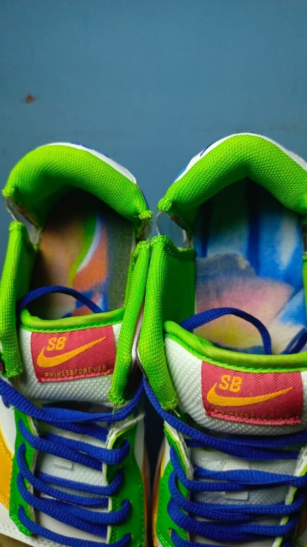 NIke - Image 5